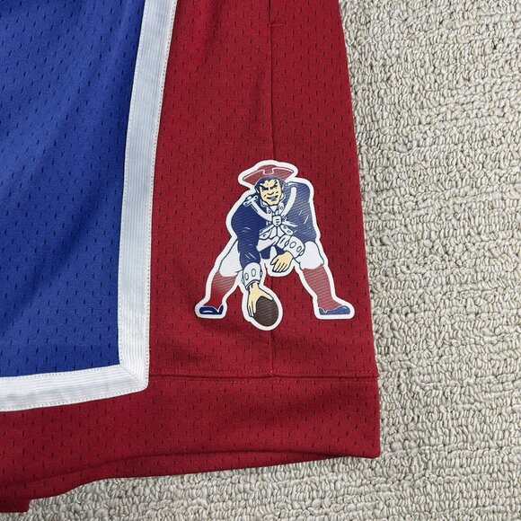 Mitchell & Ness New England Patriots Throwback Mesh Shorts Men’s Size Medium - Picture 7 of 8